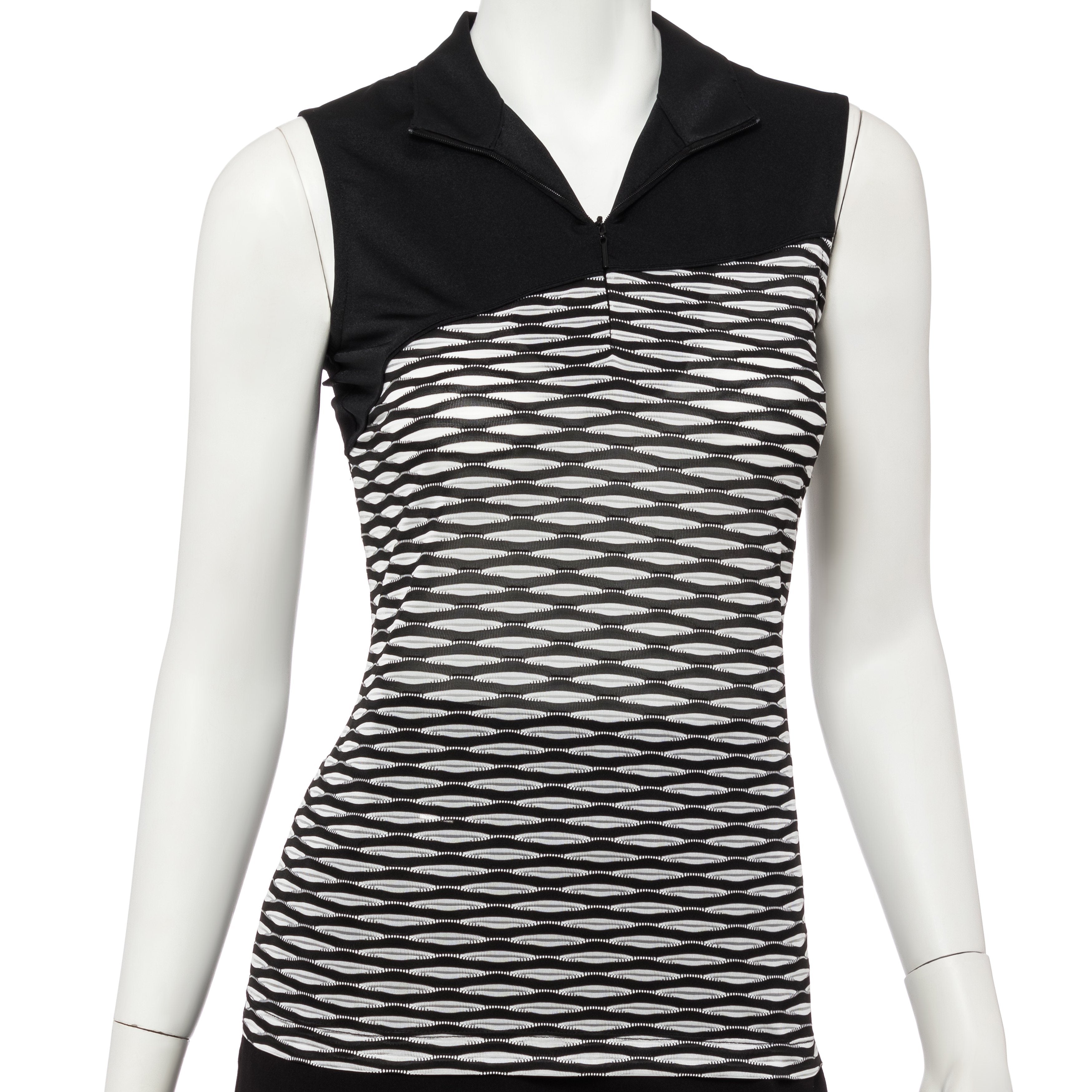 Sleeveless Bicolor Texture Convertible Zip Collar Polo - EPNY