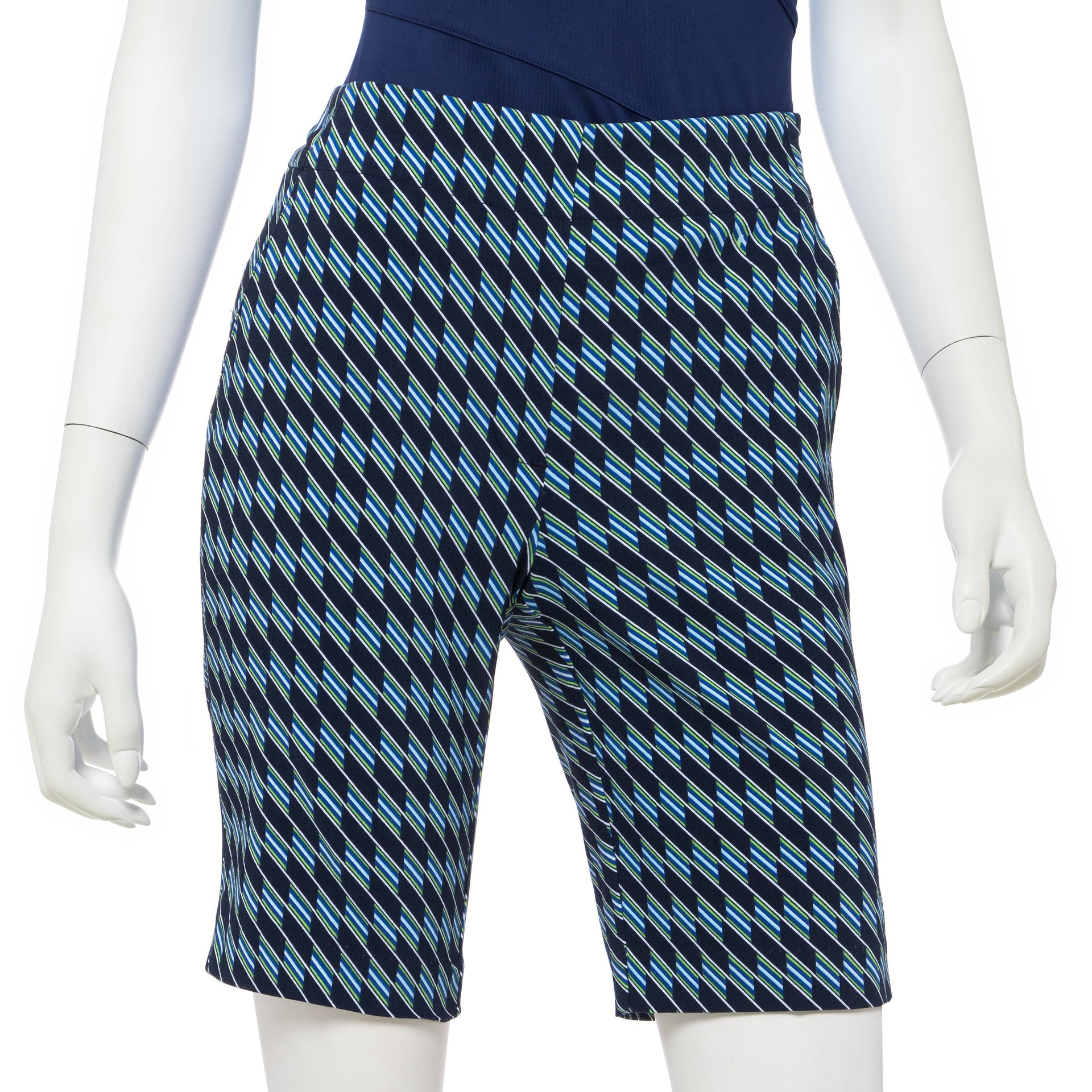 20 IN TRICOLOR DASH DIAGONAL SHORT - SALE
