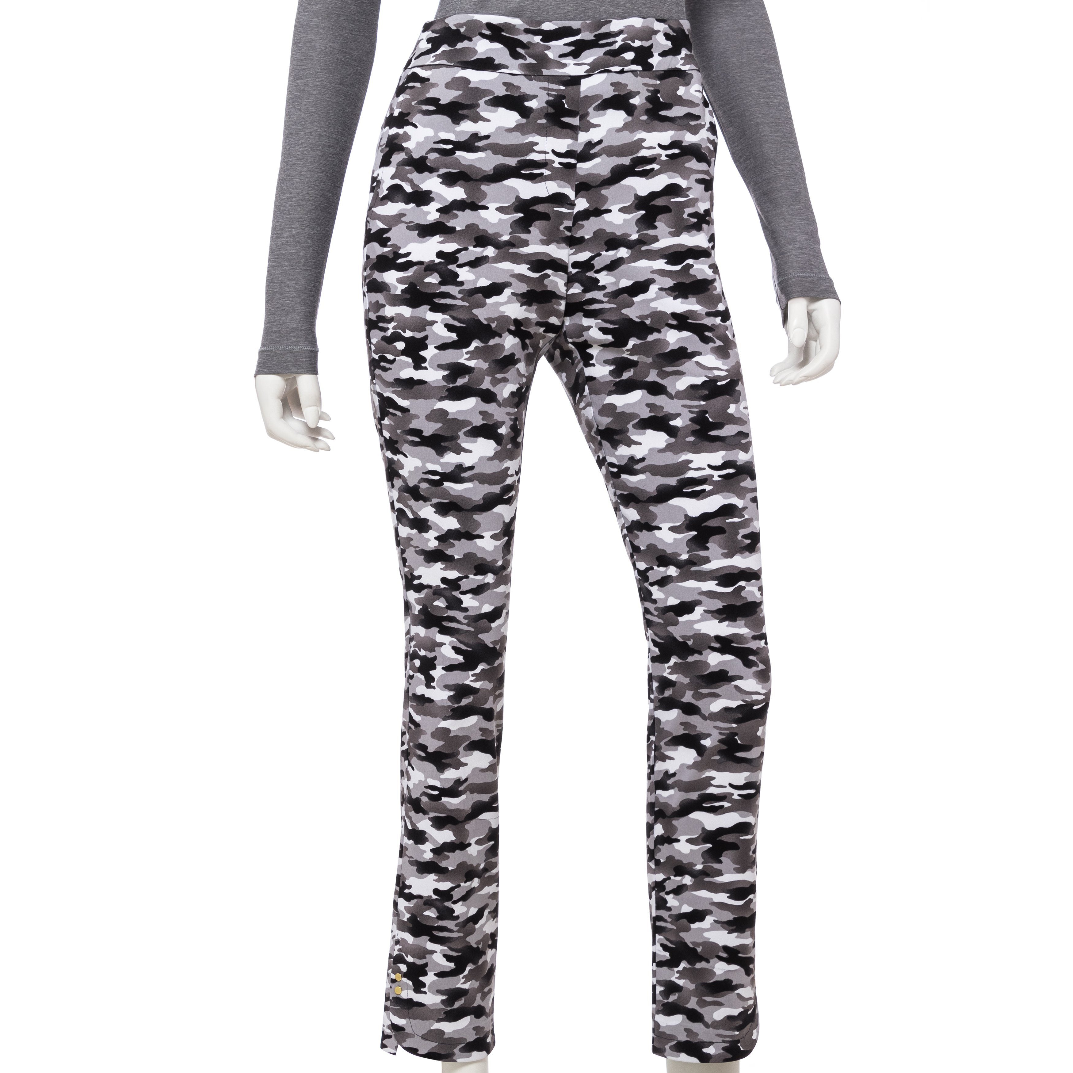 Tonal Camo Print Slim Ankle Pant